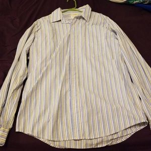 American Eagle Large button uo